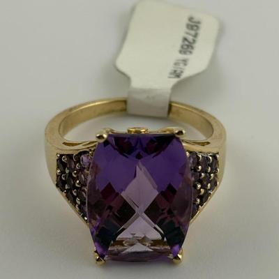 14k Yellow Gold 14 Carat + Amethyst Ring