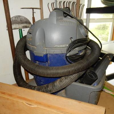 Wet Dry Shop Vac with paper dust bags
