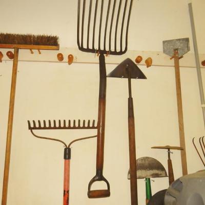 That is the heaviest pitchfork I've ever picked up!