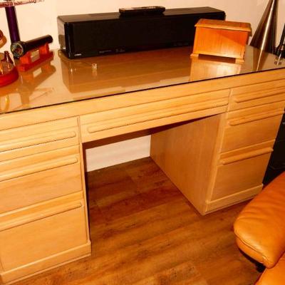 Kneehole desk