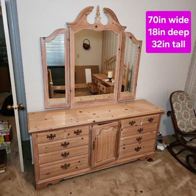 Sale Photo Thumbnail #194