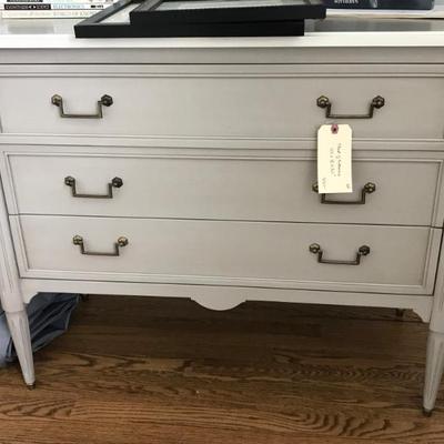 chest if drawers $450
40 X 18 X 32"