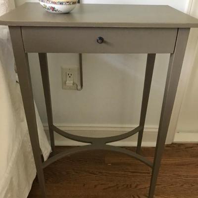 nightstand $225
20 X 42 X 29"