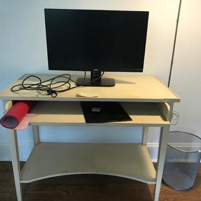 Grange Furniture of France custom made industrial tradition desk $295
40 X 20 X 30"
2 available