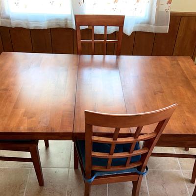 Ligo Dining Room Table + 4 Chairs 
