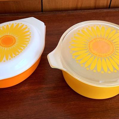 Vintage Yellow Sunflower Pyrex 