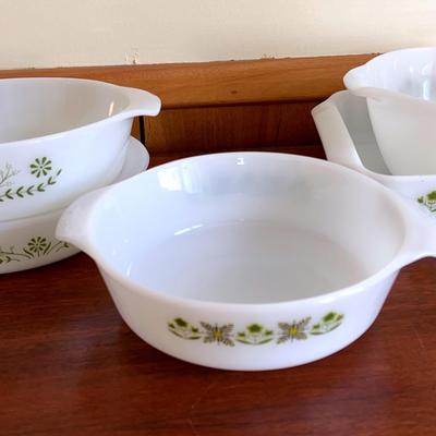 Vintage Bakeware Set
