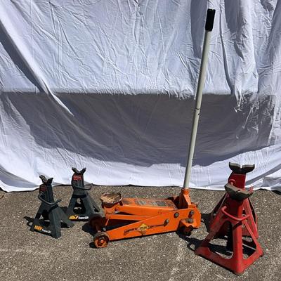 2 1/4 Ton Floor Jack & 4 Jack Stands