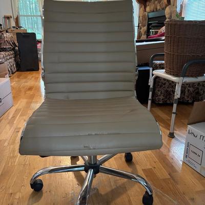 Bresser Luxura Managers Chair