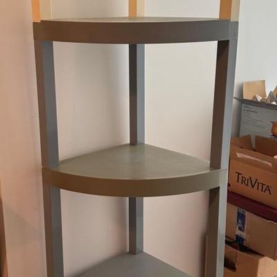 Plastic Stackable Corner Shelves 