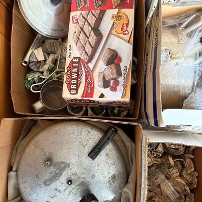 Various Kitchen/cooking Items 