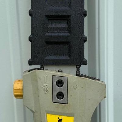Lynxx Battery Powered Pole Saw W/ Battery & Charger