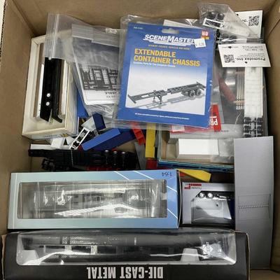 Sale Photo Thumbnail #855