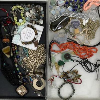 Sale Photo Thumbnail #733