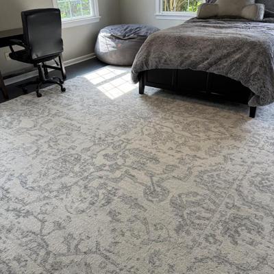 MADISON COLLECTION SILVER IVORY RUG 11' x 15"