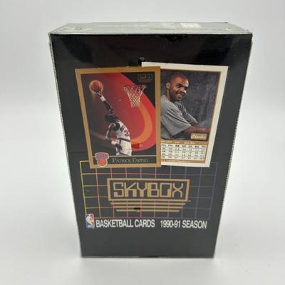 154-158 sealed skybox 1990 91 season basketball card box