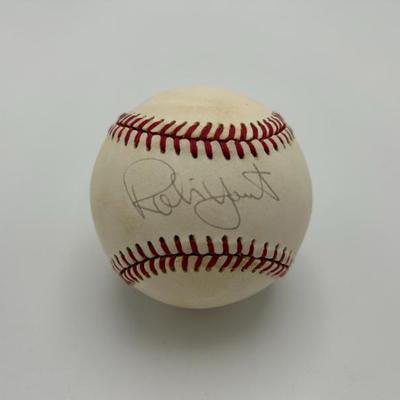 115 robin yount signed baseball