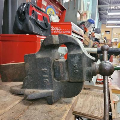 Sale Photo Thumbnail #1441