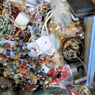 Sale Photo Thumbnail #119