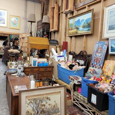Estate sale photo