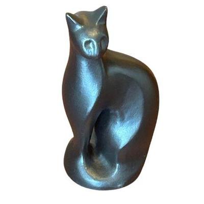 Lot 123  
Maddox Mid Century Modern Ceramic Black Cat