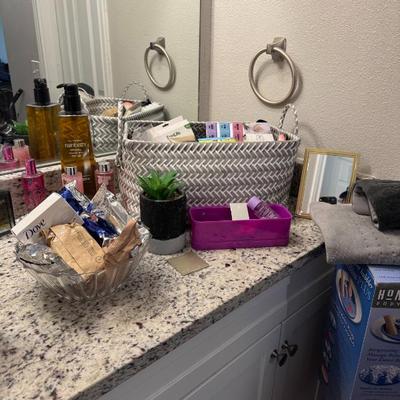 Toiletries, health and hygiene items