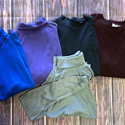 “Farah,” “St John’s Bay,” “Munsingwear,” and More Brands 
