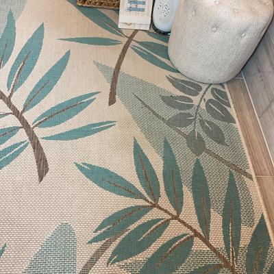 Large Rug And Decor
