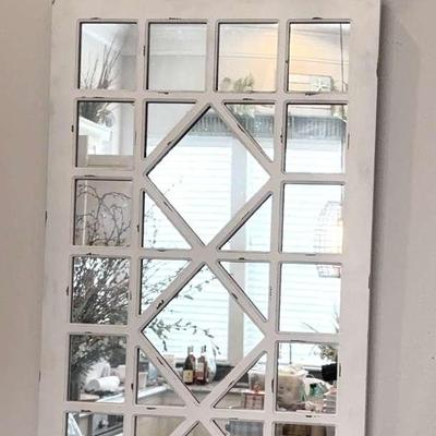 Wall Mirror And Baskets -2