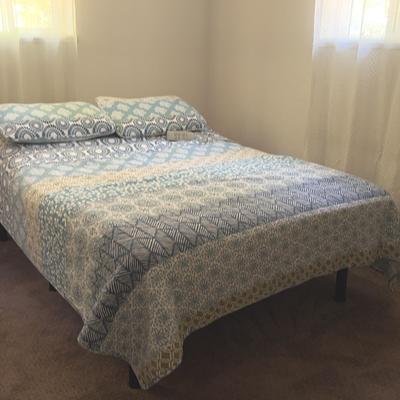 Dual Adjustable Frame W/ 10” Gel Memory Foam Hybrid Mattress 