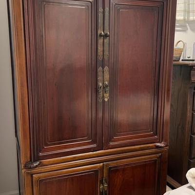 Antique/Vintage Chinese Cabinet w /Inlay Embellishments
