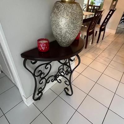 Sale Photo Thumbnail #26: Accent Table 