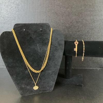 Beautiful Necklace And 14KT Bracelet Jewelry Set