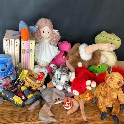 Vintage Plush, TY Beanies, and Children’s Collectibles Lot