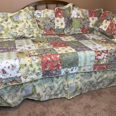 Wooden Daybed And Floral Patchwork Quilt Set