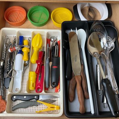 Kitchen Utensil and Gadget Lot