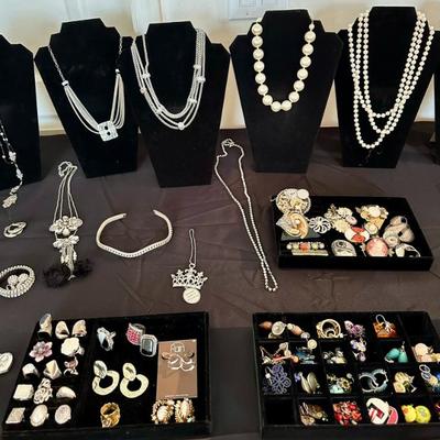 Sale Photo Thumbnail #205