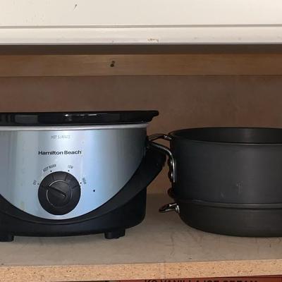 Crockpot And Pot And Pan 
