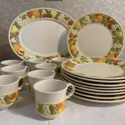 Vintage Metlox Dinnerware Set