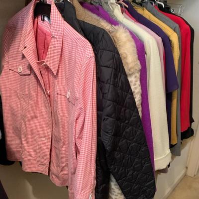 Women’s Clothing Lot