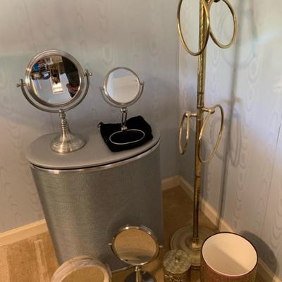 Various Bathroom Accessories 