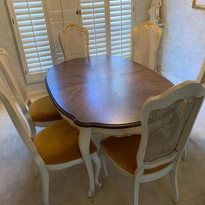 Vintage Dining Table Set With Chairs And Leaf Extension 