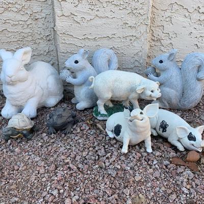 Backyard Animal Decor 