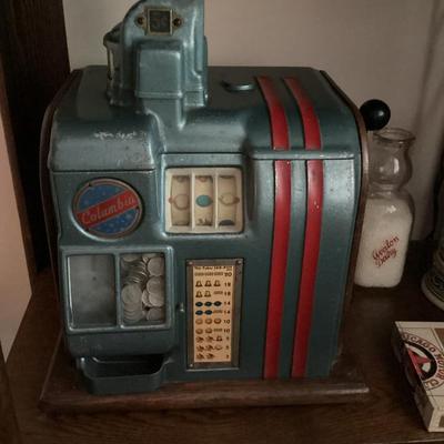 Vintage Columbia slot machine 1930s