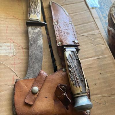 AXE / KNIFE SET WITH DEER ANTLER HANDLES.