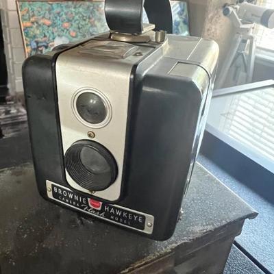 This is the Iconic Brownie "Hawkeye" view camera... most dads had this camera in the late 50's early to mid-60's.