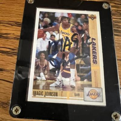 SIGNED MAGIC JOHNSON CARD!