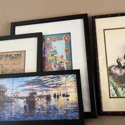 SEVERAL FRAMED ART PIECES & DECOR ITEMS....