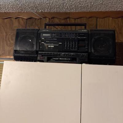 Boom box