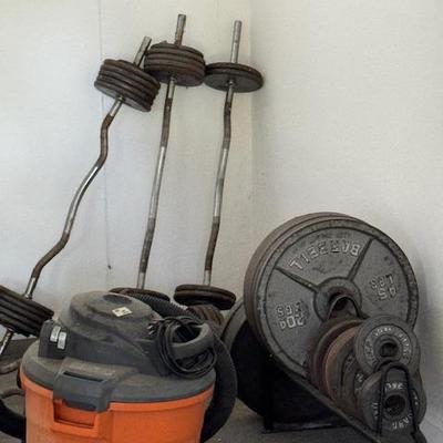 Barbells, shop vac